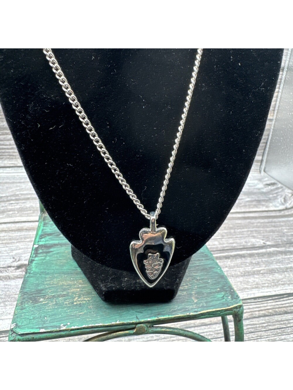 Vintage Royal  Silvertone Arrowhead Necklace Southwestern Native